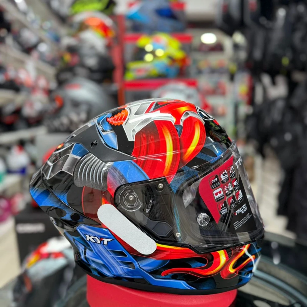 Capacete KYT-TT-COURSE
