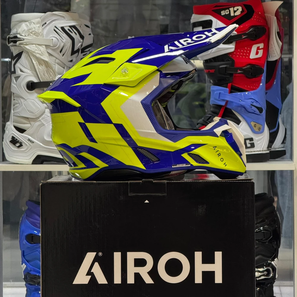 https://manosproracing.s3.sa-east-1.amazonaws.com/products/24f25f28-9385-4e7f-afb9-d34106258bfa.webp