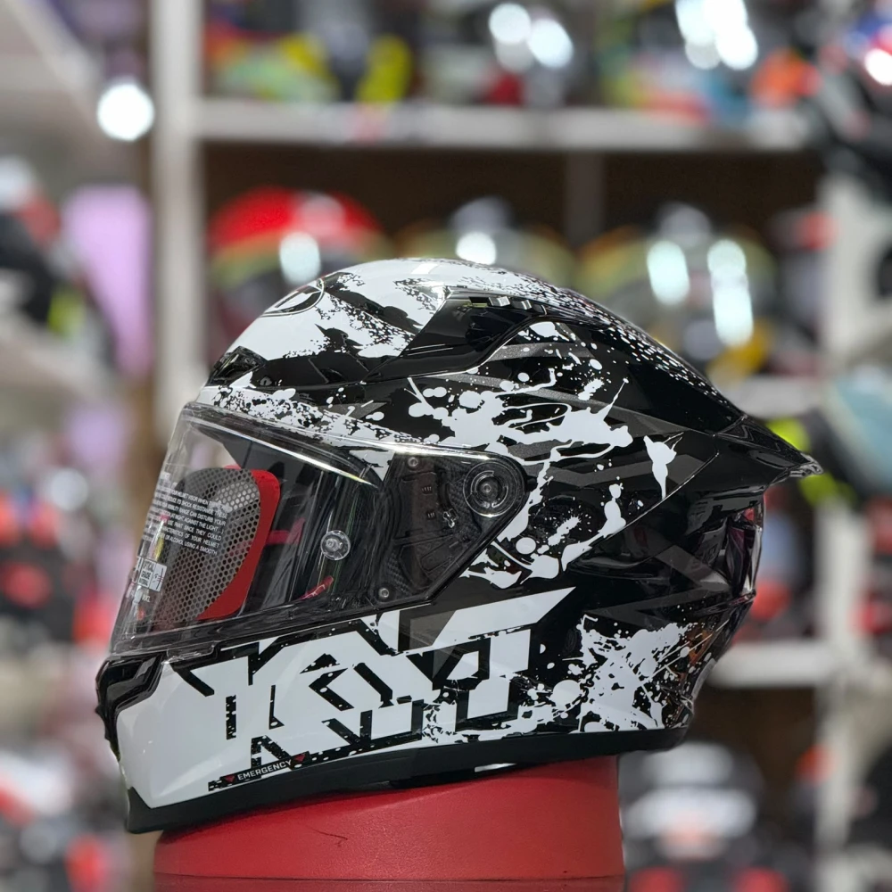 Capacete KYT