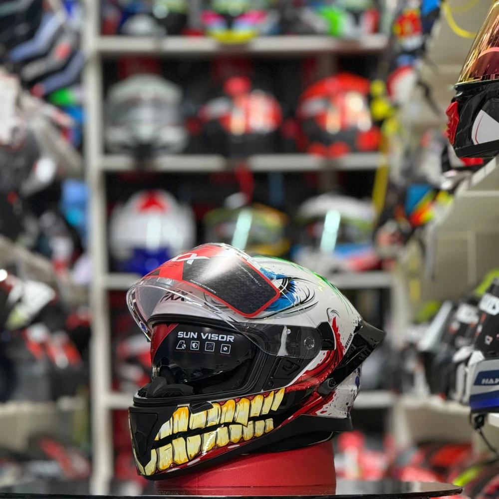 Capacete FXX con oclus