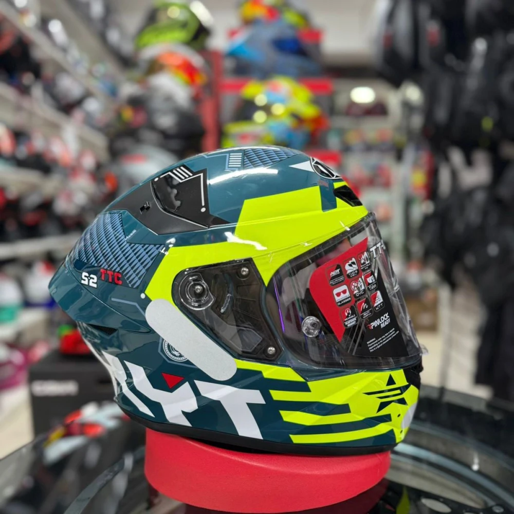 Capacete KYT-TT-COURSE