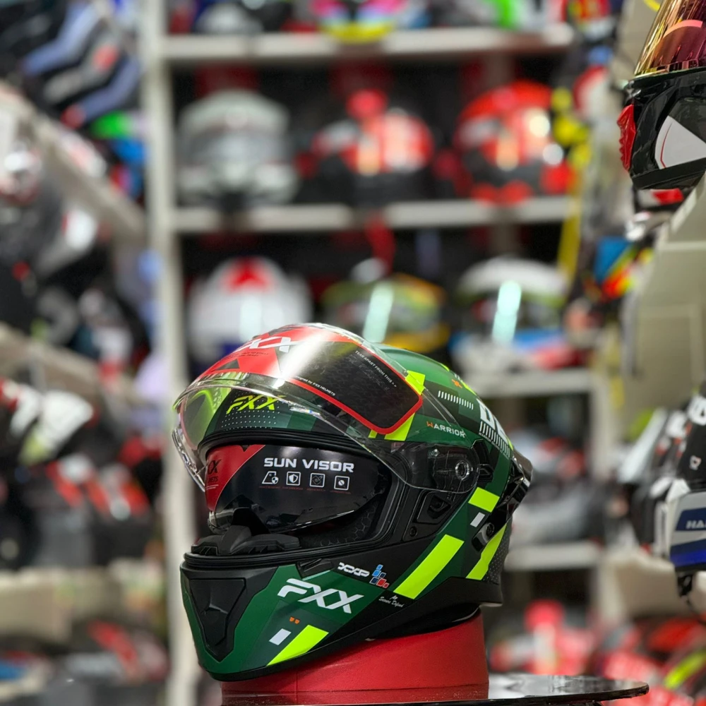 Capacete FXX con oclus