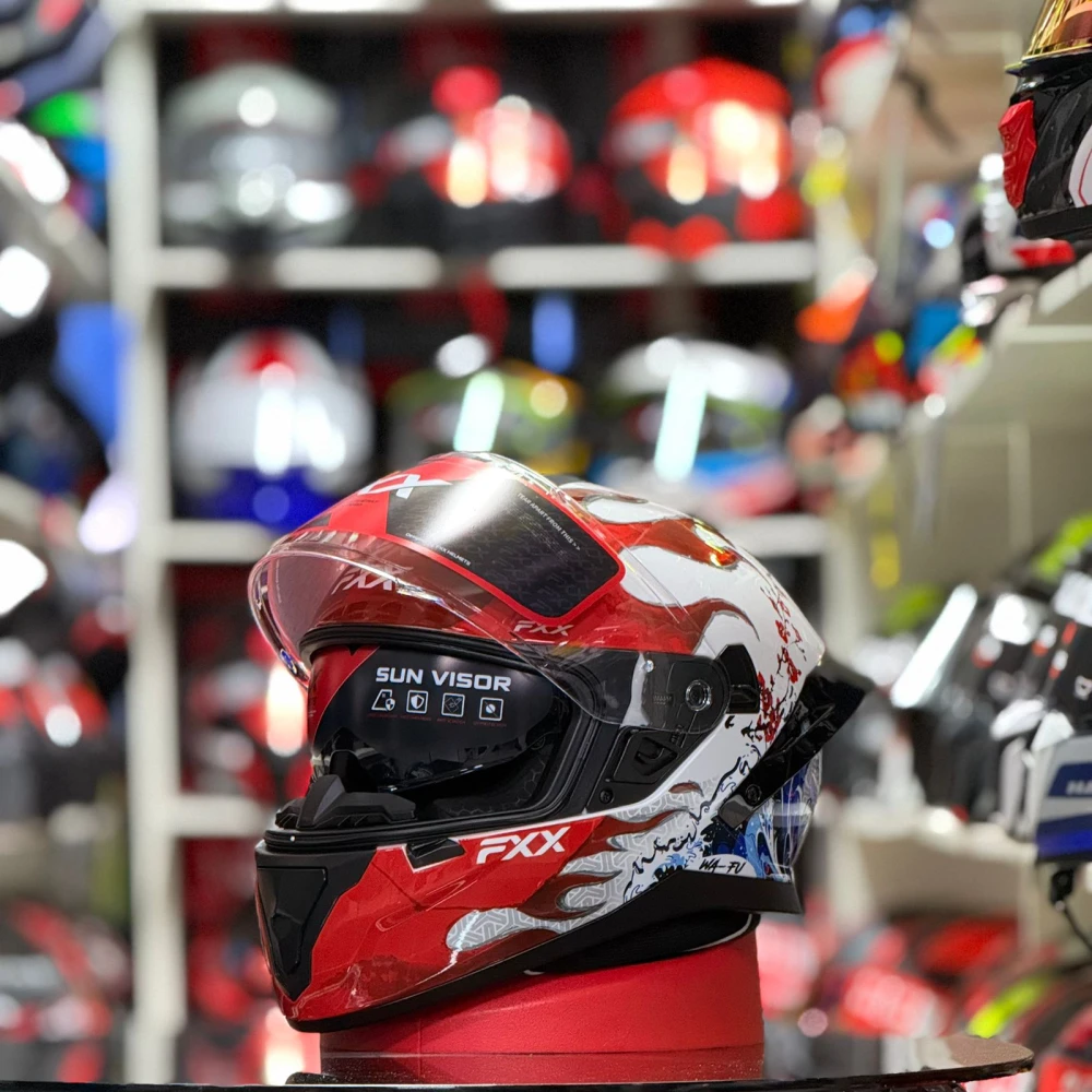 Capacete FXX con oclus