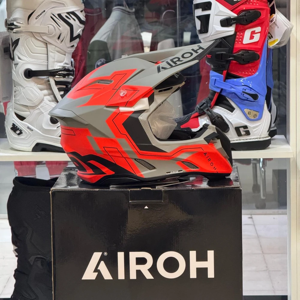 https://manosproracing.s3.sa-east-1.amazonaws.com/products/f2baad68-6630-4686-922e-b6a8ce2353b8.webp